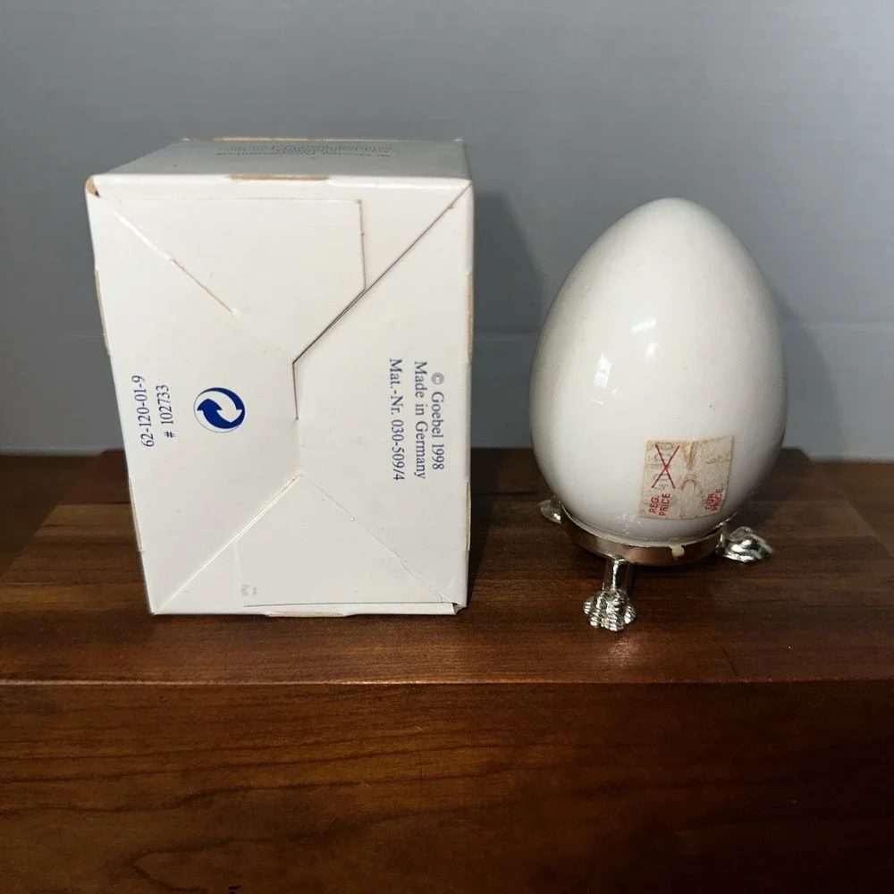 1998 Goebel Porcelain Easter Egg Swans with‎ Stand & Box 21st Edition Annual Egg